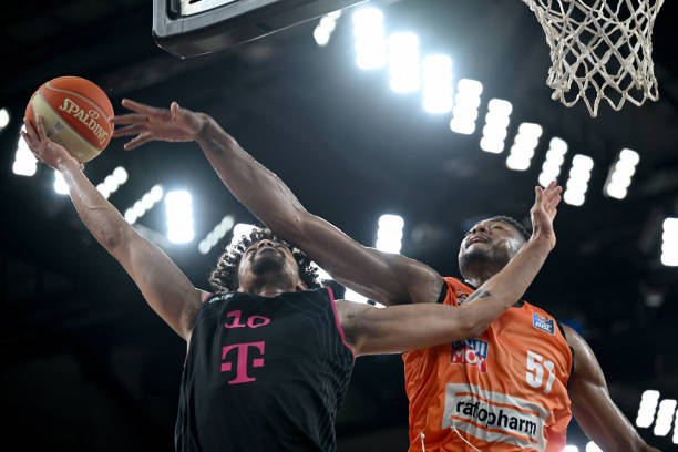 也扰乱了足 也扰乱了足