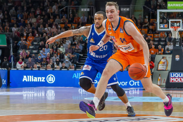 班亨德森与 班亨德森与